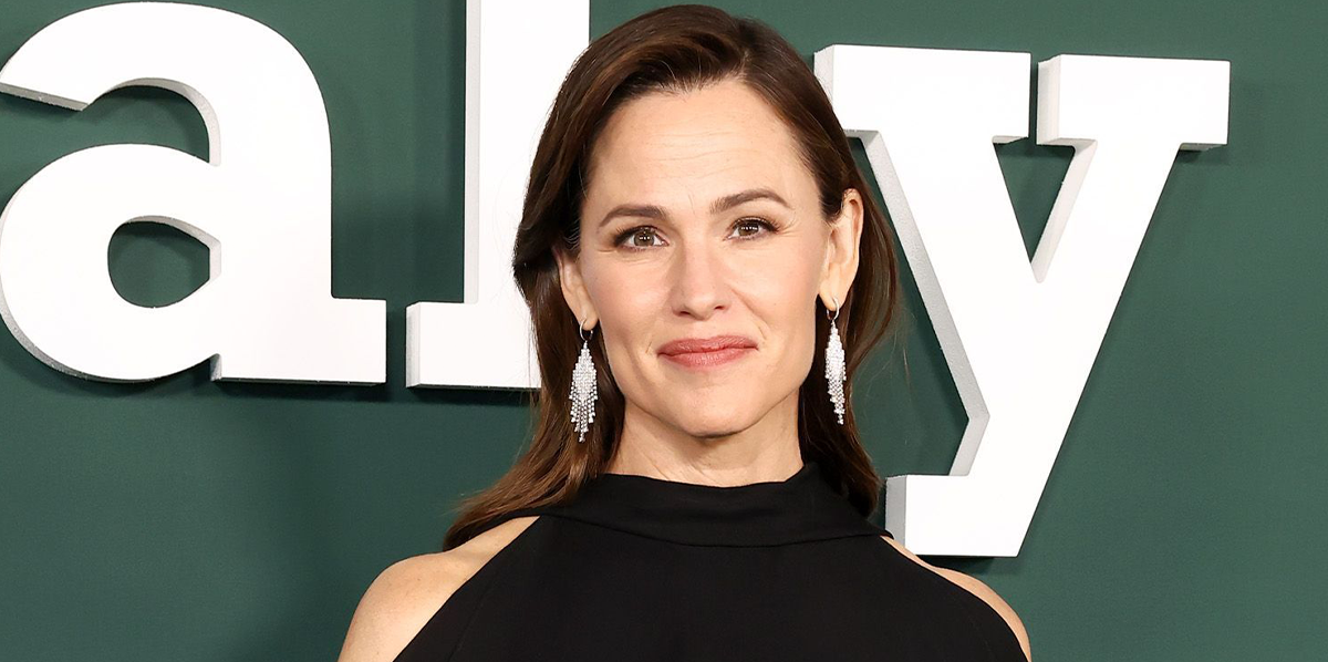 Jennifer Garner 2026: Movies, TV Shows, Career & Latest Updates, featuring the acclaimed actress and her latest entertainment projects, including The Five Star Weekend, The Last Thing He Told Me Season 2, and upcoming film projects.