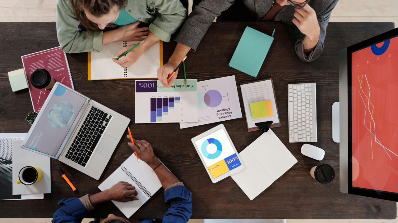 Jobs and education guide featuring career growth, professional learning, skill development, and job opportunities for students and job seekers.
